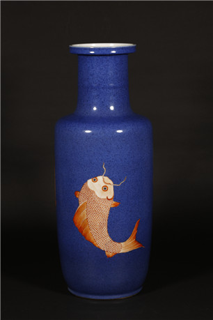 洒蓝釉矾红三鱼纹棒槌瓶 清光绪