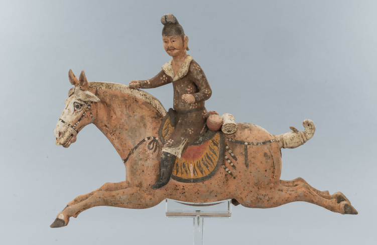 彩绘骑马狩猎俑（四件）