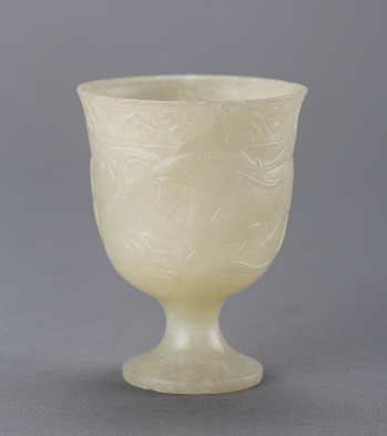 滑石雕羊衔灵芝纹高足杯 唐代