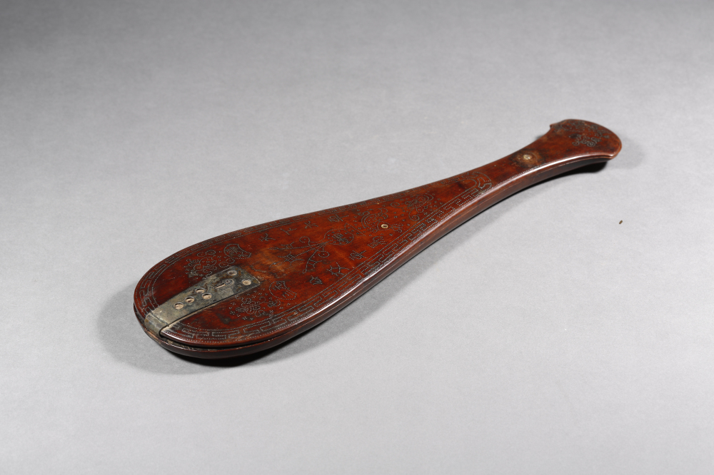 青釉蛱蝶盒唐代